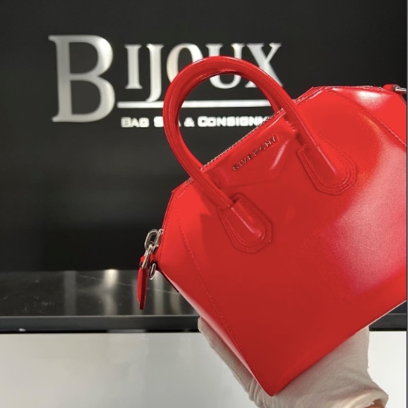 Givenchy Mini Antigona Red XSOLDX - Picture 1 of 10